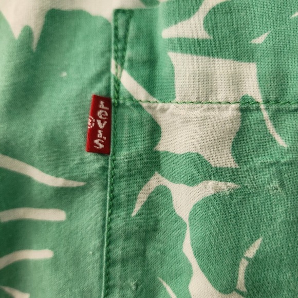 Levi's Men's Green Botanical Button-Up Shirt XXL Small Flaw - Picture 3 of 5